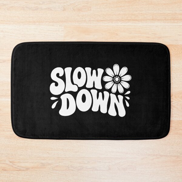 Artikelvorschau, Slow Down Yoga Achtsamkeit und Ruhe entworfen und verkauft von Macphisto Shirts.