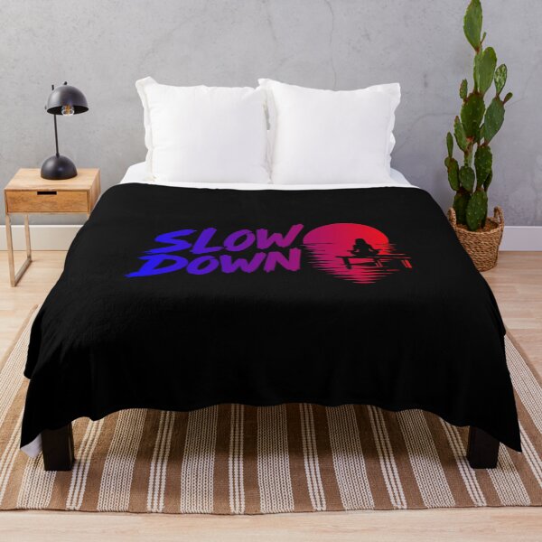 Artikelvorschau, Slow Down Yoga Achtsamkeit und Ruhe entworfen und verkauft von Macphisto Shirts.