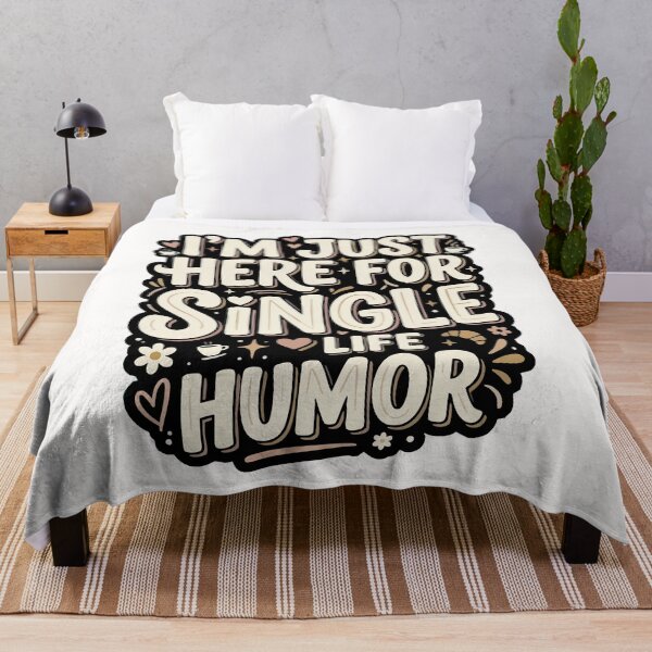 Artikelvorschau, Single – Ich bin nur wegen des Single-Lebens hier – Humorvoll – Anti-Dating-Humor – Geschenk für Singles entworfen und verkauft von AmeliaShirts.
