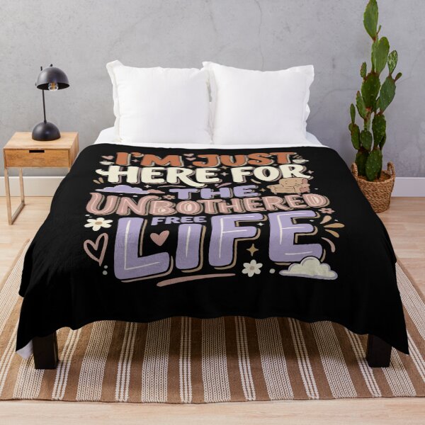 Artikelvorschau, Anti-Dating & Beziehungs-Edition: Ich bin nur hier für ein unbeschwertes Leben – Geschenk für Singles entworfen und verkauft von AmeliaShirts.