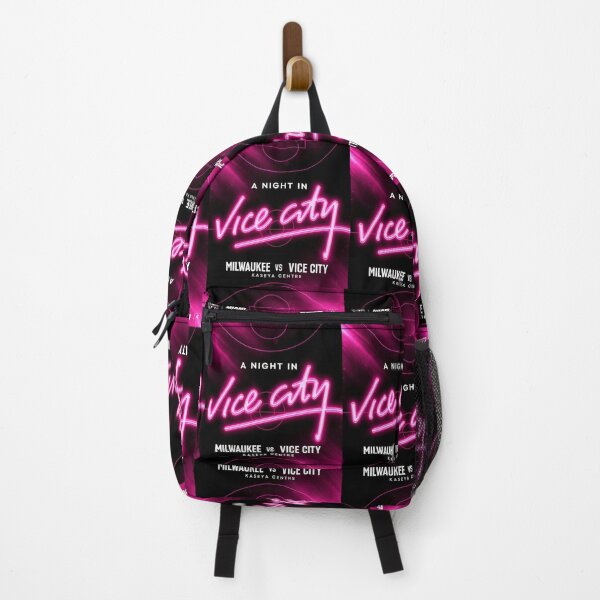 Artikelvorschau, MILWAUKEE GEGEN VICE CITY – Eine Nacht in Vice City: Heat gegen Bucks – GTA VI Crossover-Event-Leitfaden entworfen und verkauft von Foryoubroshirt.