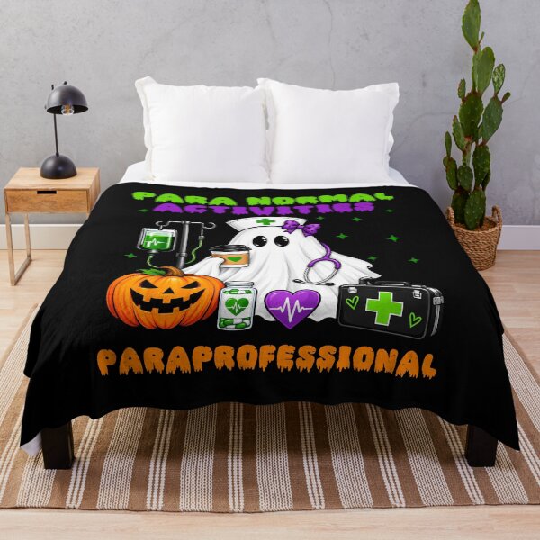 Aperçu de l'œuvre Activités paranormales pour Halloween créée et vendue par EnchantedOwl.