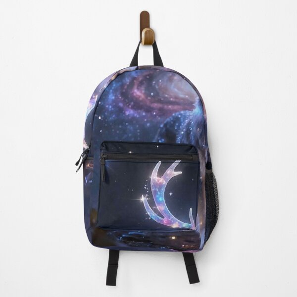 Artikelvorschau, Kosmischer Galaxienwolf mit leuchtendem Geweih Sternenhimmel entworfen und verkauft von MFMart.