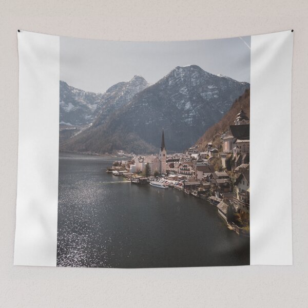 Artikelvorschau, Malerisches Dorf Hallstatt am Alpensee entworfen und verkauft von Drinney.