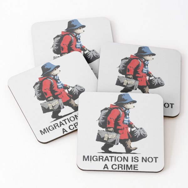 Aperçu de l'œuvre Graffiti de Banksy - L'immigration n'est pas un crime créée et vendue par 123ks.