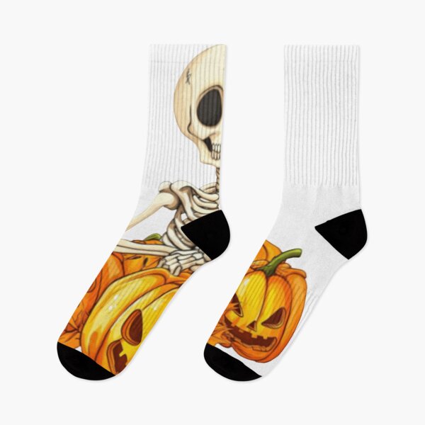 Aperçu de l'œuvre Cute Halloween Skeleton with Pumpkins – Spooky Jack O Lantern Illustration créée et vendue par RAYBIL.