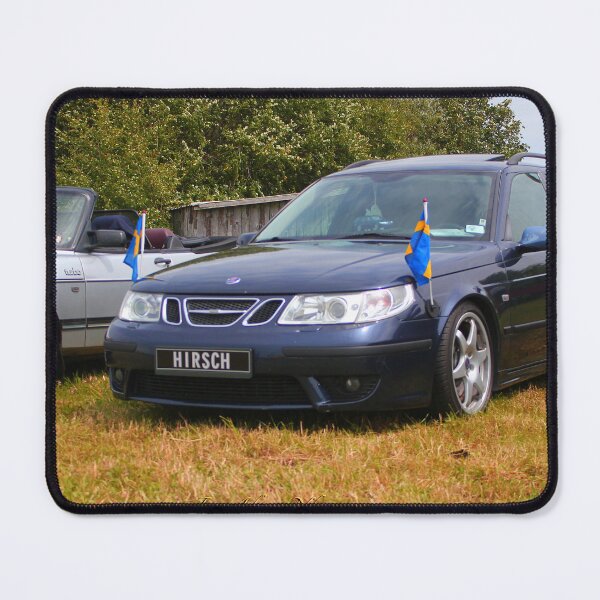 Artikelvorschau, Saab 9-5 SportCombi Hirsch Performance – Schwedische Turbo-Edition entworfen und verkauft von Johnny Nilsson Photo Art.