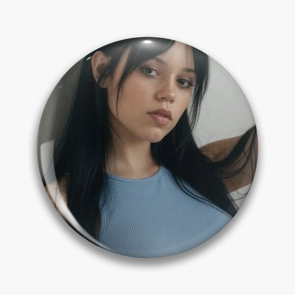 Artikelvorschau, Jenna Ortega Pretty entworfen und verkauft von pixelartshop4r.