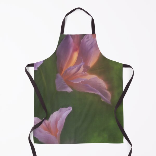 Artikelvorschau, Ethereal Pink Petals - Soft Artistic Botanical Art entworfen und verkauft von Marip1974.