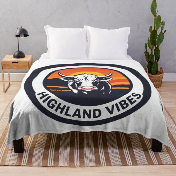 Aperçu de l'œuvre Vache des Highlands rétro, coucher de soleil vintage créée et vendue par Arc2020.