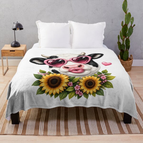 Artikelvorschau, Cow in Heart Glasses with Flowers entworfen und verkauft von design-rebell.