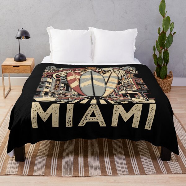 Aperçu de l'œuvre Miami, Floride - Souvenir pour hommes passionnés de surf - Miami créée et vendue par DSWShirts.