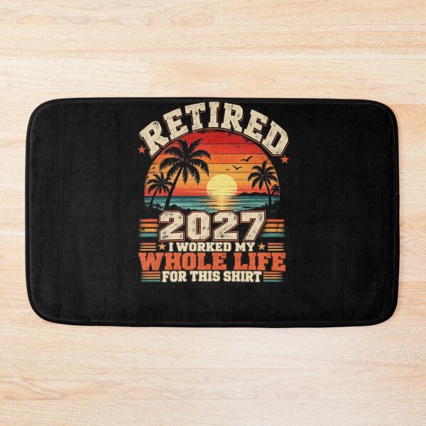 Aperçu de l'œuvre T-shirt « Retraité en 2027, j'ai travaillé toute ma vie pour ça » | Cadeau de départ à la retraite créée et vendue par drawwiika+44.