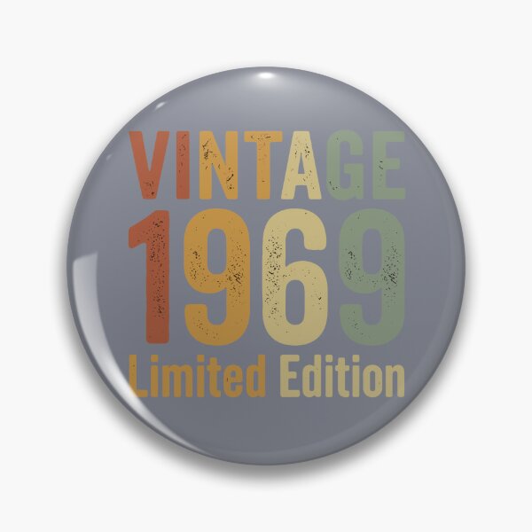 Artikelvorschau, Vintage 1969 Limited Edition Geburtstagsgeschenk für alle, die 1969 geboren wurden – für Männer und Frauen entworfen und verkauft von SofiBlair.