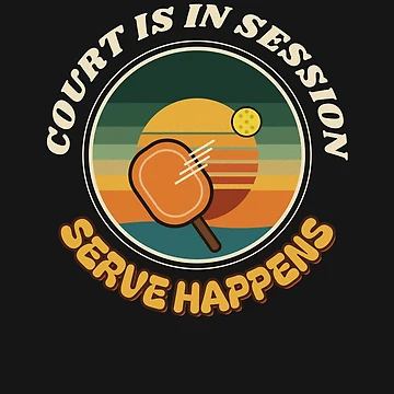 Aperçu de l'œuvre Serve Happens Funny Pickleball Retro Sunset de somebasic
