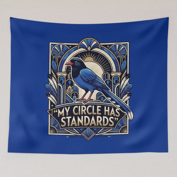 Artikelvorschau, Taiwan Blue Magpie Shirt – Mein Kreis hat Standards – Art-déco-T-Shirt mit exotischem Vogelmotiv – Luxuriöse Bekleidung mit Rabenvogel-Grafik entworfen und verkauft von Max Store.