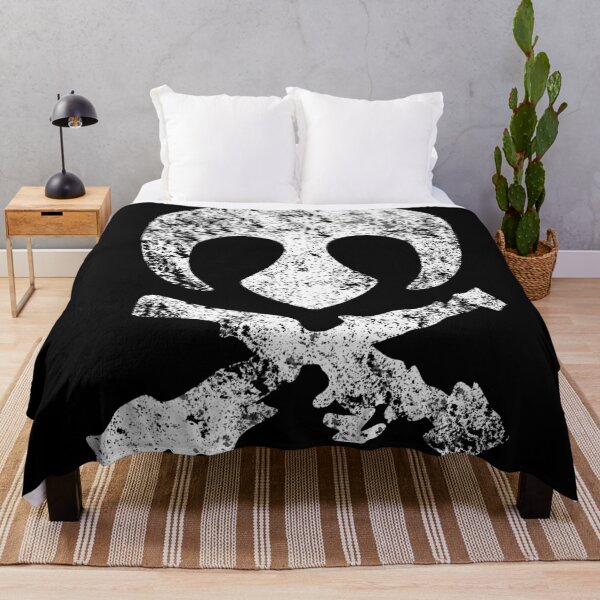 Artikelvorschau, Rogue Skull Crest - Distressed Galactic Rebellion T-Shirt entworfen und verkauft von mongeekshirts.