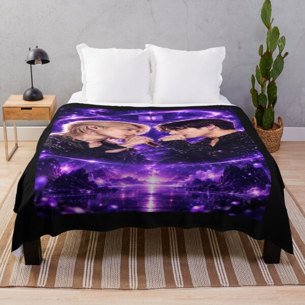 Artikelvorschau, ZWEI SEELEN EIN LILA UNIVERSUM entworfen und verkauft von Catalina Kate.