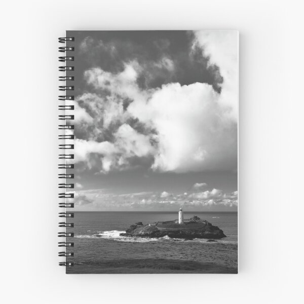 Artikelvorschau, Wolken über Godrevy Leuchtturm entworfen und verkauft von Terri Waters Photography & Design.