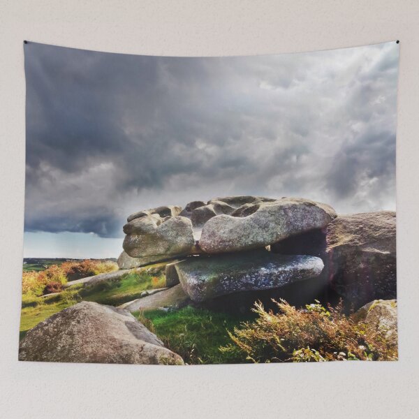Aperçu de l'œuvre Coupe et soucoupe Rock Carn Brea créée et vendue par Terri Waters Photography & Design.