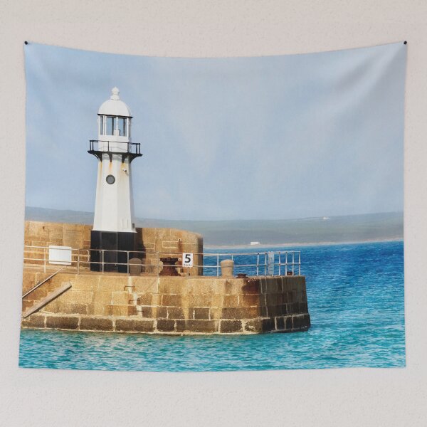 Aperçu de l'œuvre Nouveau phare de St Ives créée et vendue par Terri Waters Photography & Design.