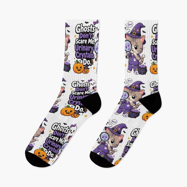 Item preview, Los fantasmas no me asustan, los cristales urinarios sí: un divertido gato veterinario de Halloween. designed and sold by Bettybee00.