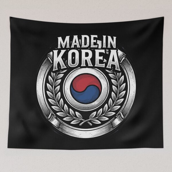 Aperçu de l'œuvre Made in Korea Taegeuk Emblem - Vintage Distressed Laurel Wreath Badge créée et vendue par Lucid Dream Pixel.