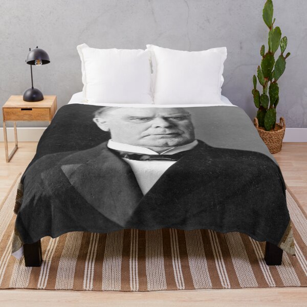 Artikelvorschau, William McKinley — Vintage Presidential Quilt Blanket entworfen und verkauft von Bluntees .