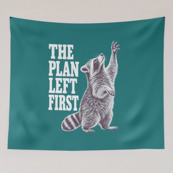 Aperçu de l'œuvre The Plan Left First Raccoon – Funny Vintage Engraving créée et vendue par LuveraxArt.