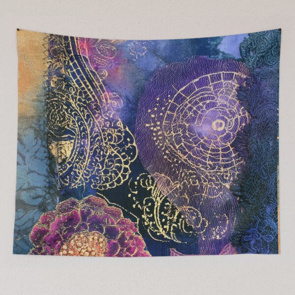 Aperçu de l'œuvre Batik Mouvement éclectique Indigo Abstrait créée et vendue par scicilysimonee.