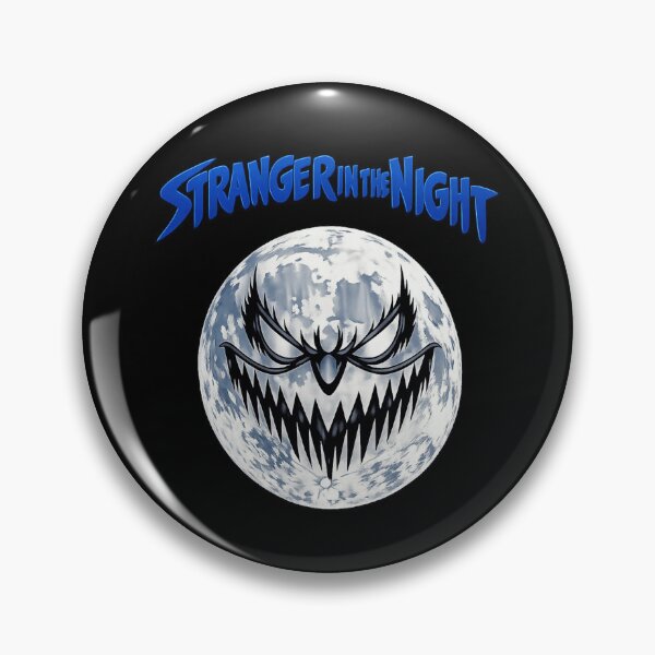 Artikelvorschau, Stranger In The Night Moonface - Dark Streetwear Horror Tee entworfen und verkauft von FrozenHeat97.
