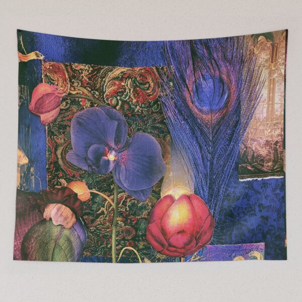 Aperçu de l'œuvre Batik éclectique indigo motif abstrait orchidée violette créée et vendue par scicilysimonee.