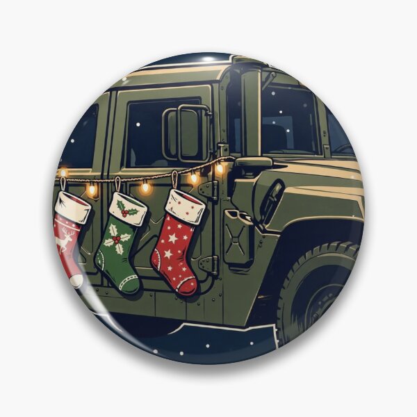 Artikelvorschau, Weihnachtssocken-Shirt mit Militär-Humvee-Motiv – Veteranen-Weihnachtsgeschenk entworfen und verkauft von ApplegateForce.