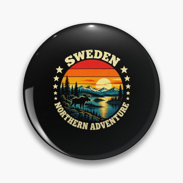 Artikelvorschau, Schweden Nordisches Abenteuer Elch Reisender Skandinavien Natur entworfen und verkauft von RetroMini2026.