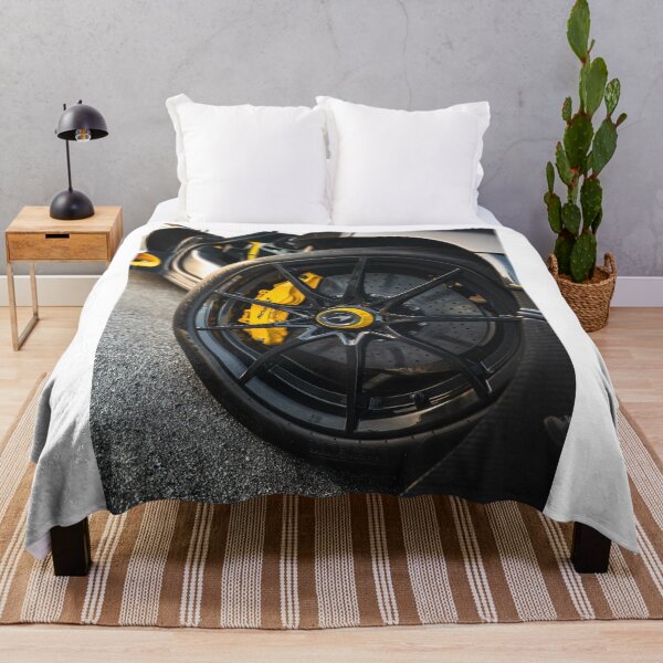 Aperçu de l'œuvre Capsule de crème Corp Dragon Ball cContemporary Balance créée et vendue par alekcarz.