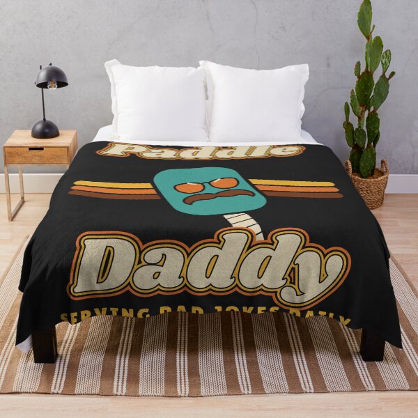 Aperçu de l'œuvre Paddle Daddy Funny Pickleball Dad Retro créée et vendue par somebasic.