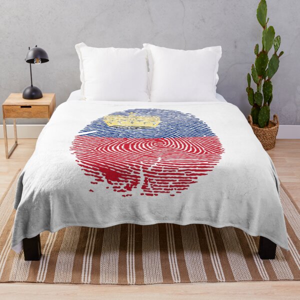Artikelvorschau, Liechtenstein Flag Royal Heritage Design entworfen und verkauft von Azeecreate009.