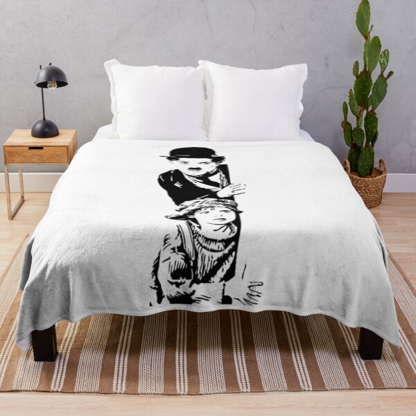 Artikelvorschau, Chaplin und die Silhouette des Jungen entworfen und verkauft von Burke000.