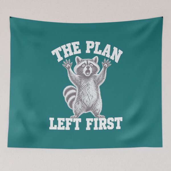 Aperçu de l'œuvre The Plan Left First Raccoon – Funny Vintage Engraving créée et vendue par LuveraxArt.
