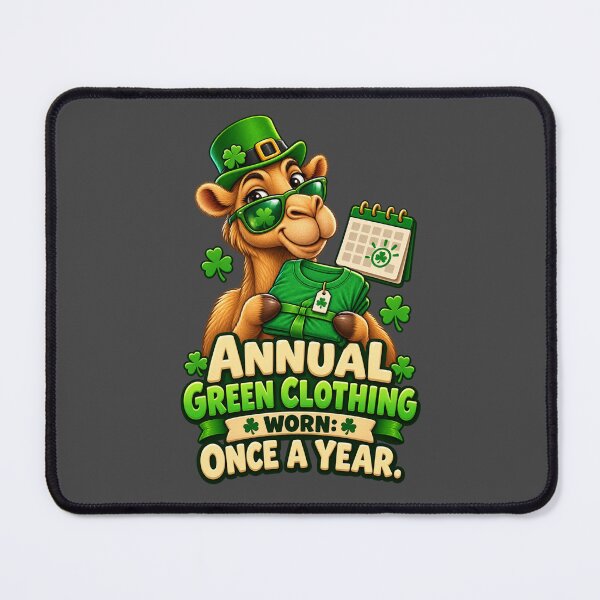 Artikelvorschau, Jährliche grüne Kleidung, einmal im Jahr getragen – Lustiges Grafik-T-Shirt entworfen und verkauft von Camel & Quirk.