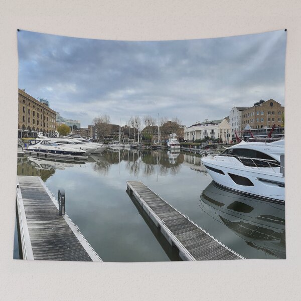 Artikelvorschau, St. Katharine Dock London Panorama entworfen und verkauft von Londonimages.