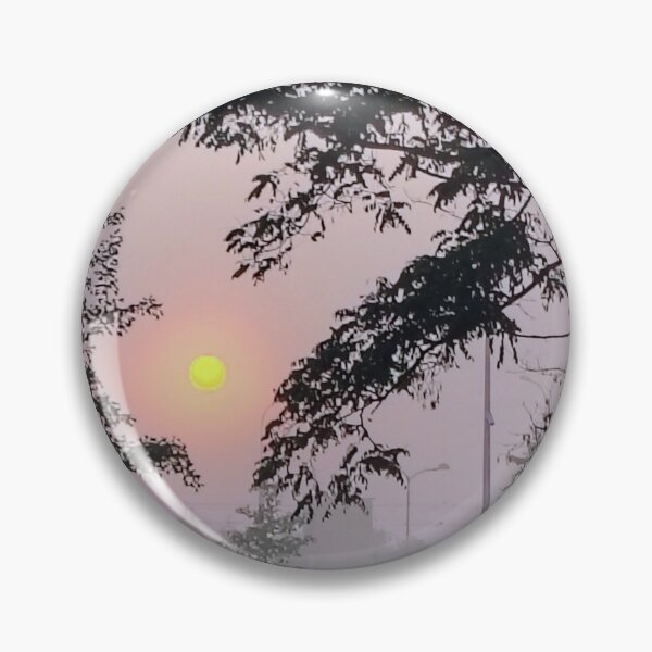 Artikelvorschau, Herbstlicher Sonnenaufgang im Nebel. entworfen und verkauft von Elektra9.