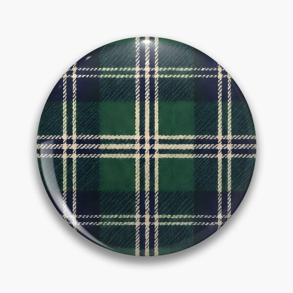 Artikelvorschau, Klassisches waldgrünes Heritage-Tartan-Karo entworfen und verkauft von wallpapersarts.