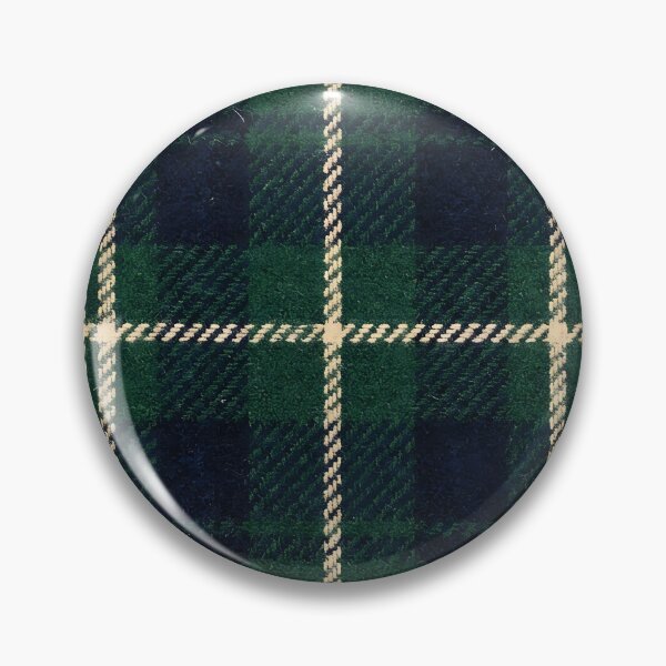 Artikelvorschau, Klassisches waldgrünes Heritage-Tartan-Karo entworfen und verkauft von wallpapersarts.