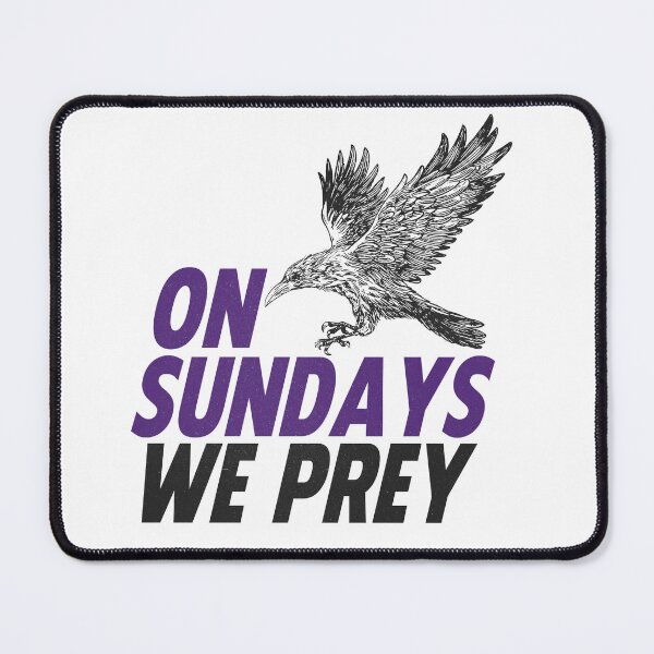 Artikelvorschau, ON SUNDAYS WE PREY BALTIMORE FOOTBALL entworfen und verkauft von delllsdesigns.