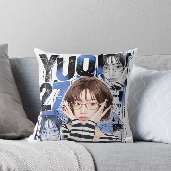 Aperçu de l'œuvre Yuqi 27 Concept Cyber Bleu Technique | Cadeau pour le Pays Imaginaire créée et vendue par Valereekmerch.