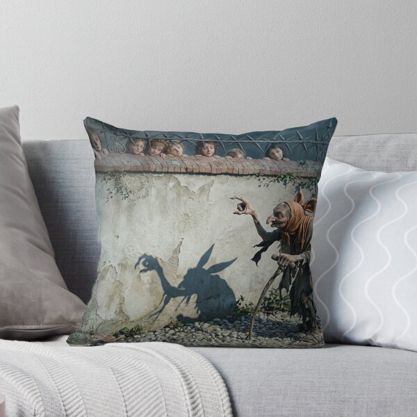 Artikelvorschau, Schattenspiel einer alten Frau für Kinder nach Arthur Rackham entworfen und verkauft von Vintage Designs +.