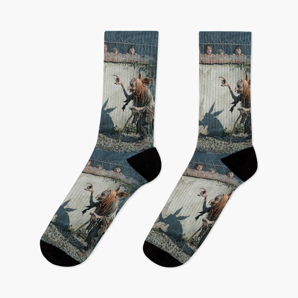 Artikelvorschau, Schattenspiel einer alten Frau für Kinder nach Arthur Rackham entworfen und verkauft von Vintage Designs +.
