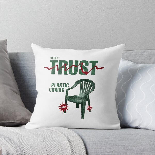 Aperçu de l'œuvre Je ne fais pas confiance aux chaises en plastique. créée et vendue par Colorful-Garden.