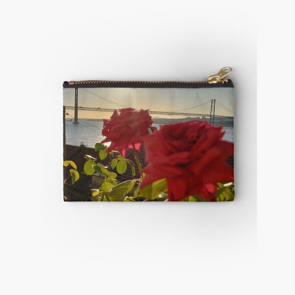 Item preview, Rosas vermelhas designed and sold by ZeusGallery.